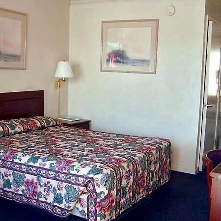 Economy Inn Monterey Seaside Exteriér fotografie