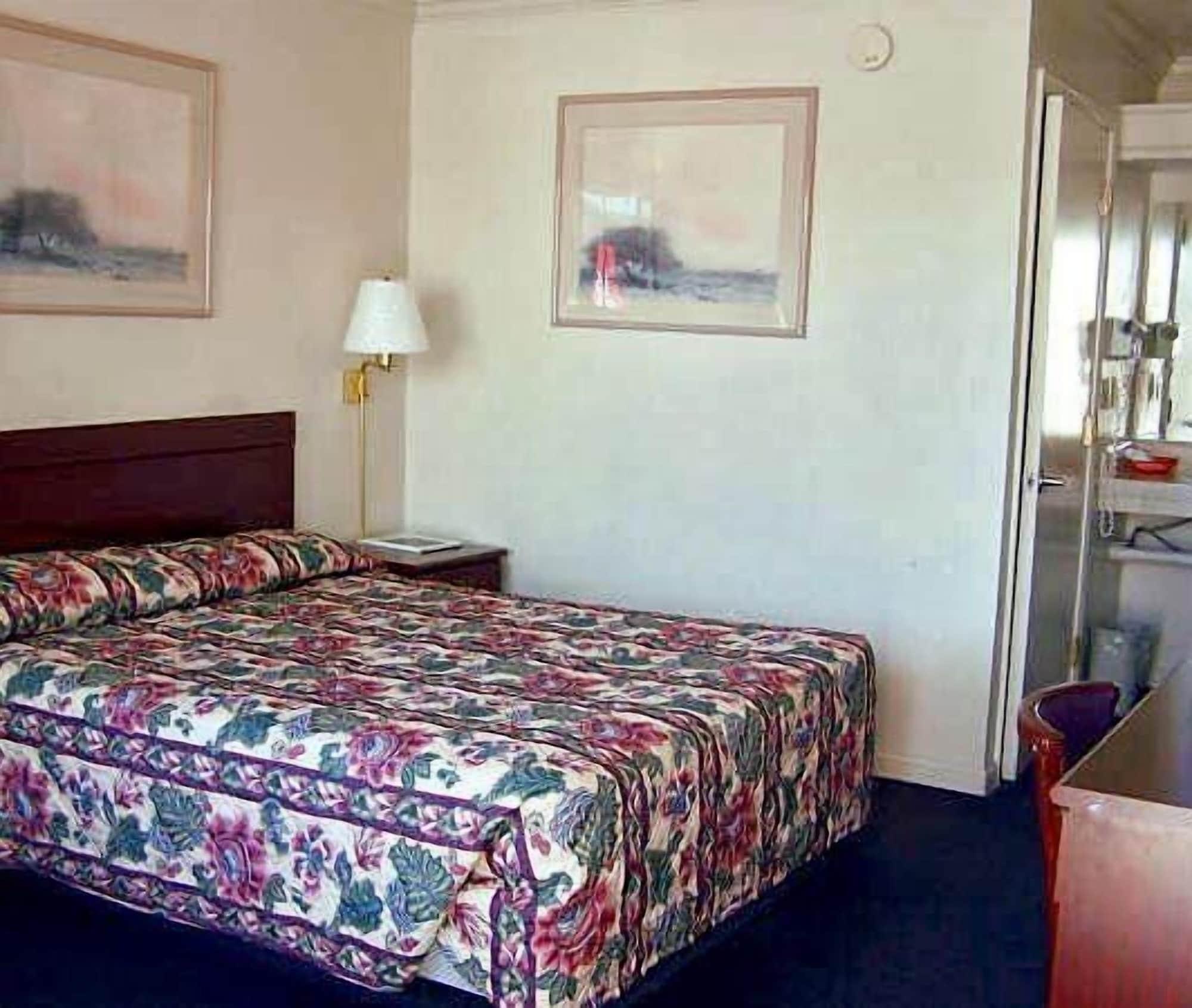 Economy Inn Monterey Seaside Exteriér fotografie