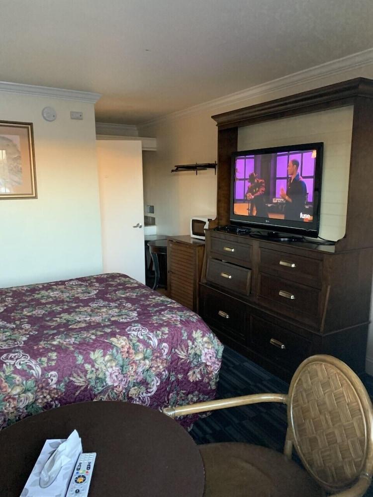 Economy Inn Monterey Seaside Exteriér fotografie